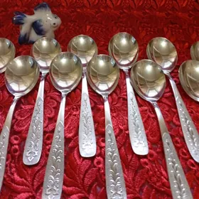 посуда для кухни и офиса.