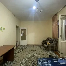 1-комн. 2-этаж ️ 11-мкр.