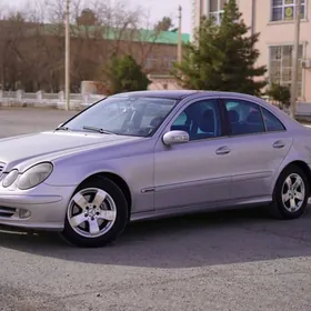 Mercedes-Benz E320 2003