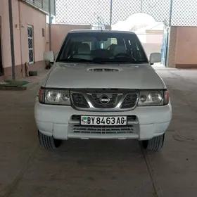 Nissan Terrano 2003