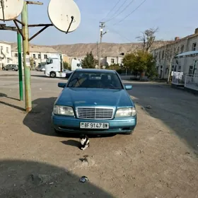 Mercedes-Benz C280 1994