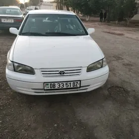 Toyota Camry 1999