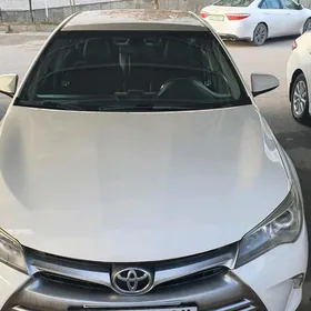Toyota Camry 2017