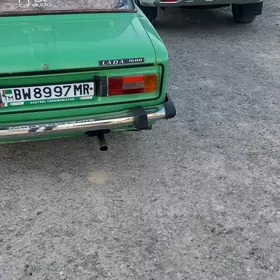 Lada 2106 1985