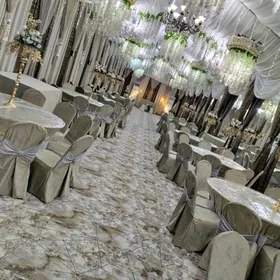 Yhlas bilen toý hyzmaty