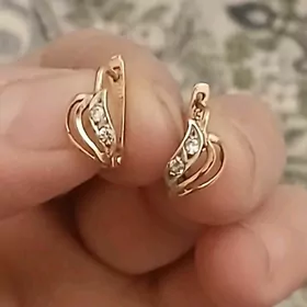 Çaga gyzyl gulakhalka