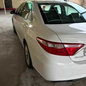 Toyota Camry 2017