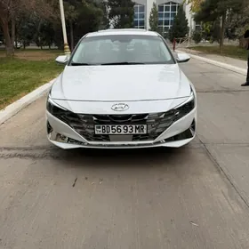 Hyundai Elantra 2021