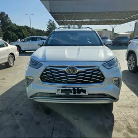 Toyota Highlander 2020