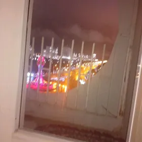 aren komnat eyesinden