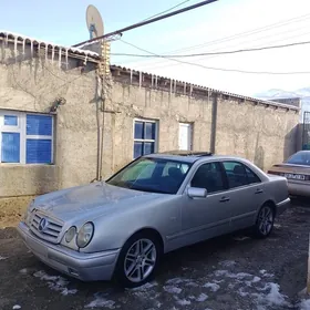 Mercedes-Benz E320 1997