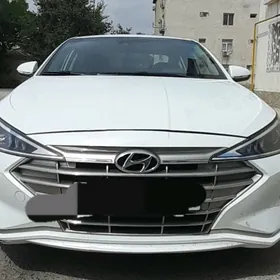 Hyundai Elantra 2020