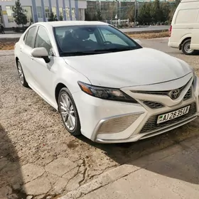 Toyota Camry 2023