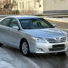 Toyota Camry 2011