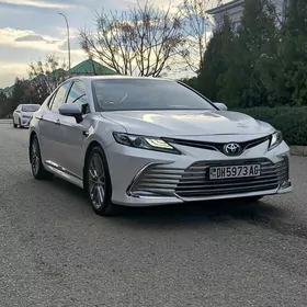 Toyota Camry 2022