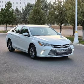 Toyota Camry 2016