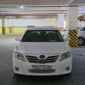 Toyota Camry 2010