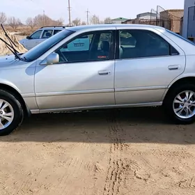 Toyota Camry 1999