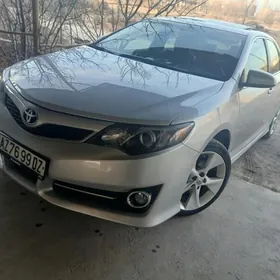 Toyota Camry 2013