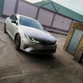 Kia Optima 2020