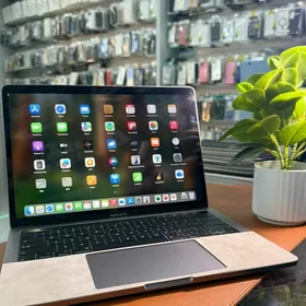 Macbook Pro (2019)