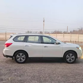 Nissan Pathfinder 2020