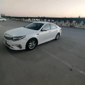 Kia Optima 2019