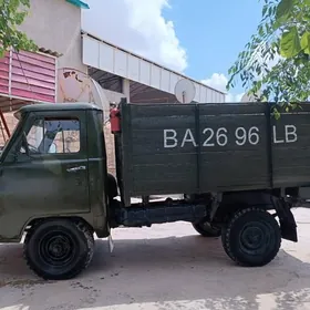 UAZ 452 1986