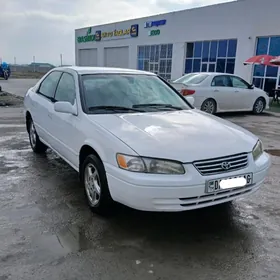 Toyota Camry 1999