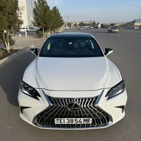 Lexus ES 350 2022