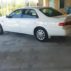 Toyota Camry 2000