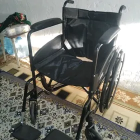 Коляска  инвалидная