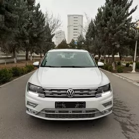 Volkswagen Tiguan 2021