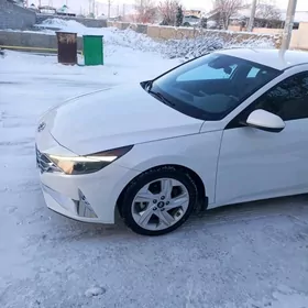 Hyundai Elantra 2021