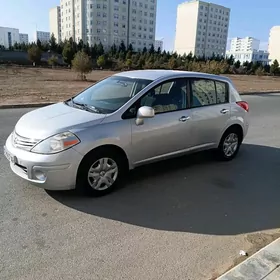 Nissan Versa 2010
