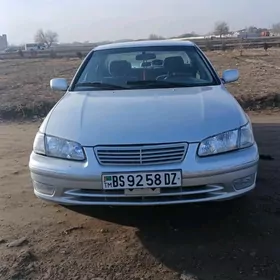 Toyota Camry 2000