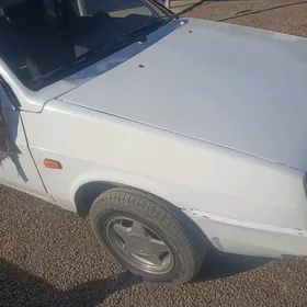 Lada 21099 2000