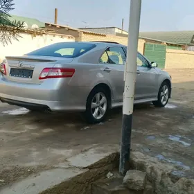 Toyota Camry 2011