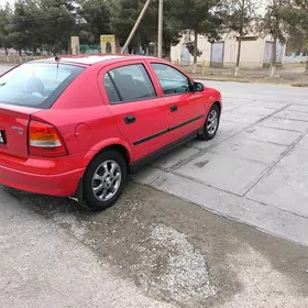 Opel Astra 2000