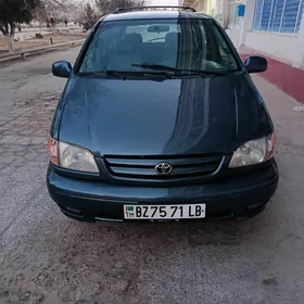 Toyota Sienna 2001