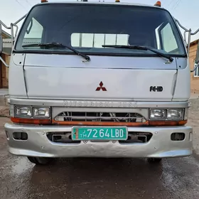Mitsubishi Canter 2004