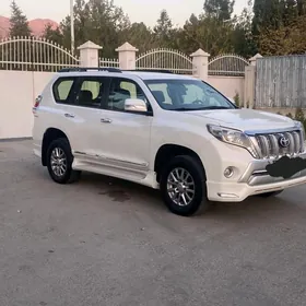 Toyota Land Cruiser Prado 2013
