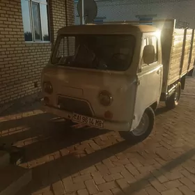 UAZ 452 1987