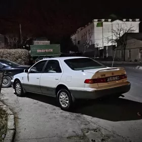 Toyota Camry 1998