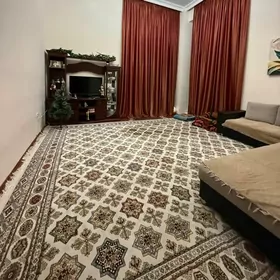 SAWETSKI.3KOMNAT 1 ETAJ