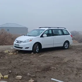 Toyota Sienna 2006