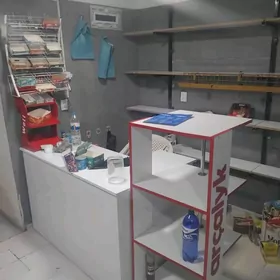 magazyn ucin polka kassa stol