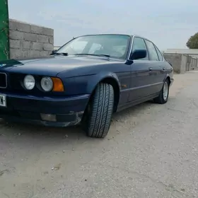BMW 525 1990