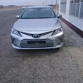 Toyota Camry 2022