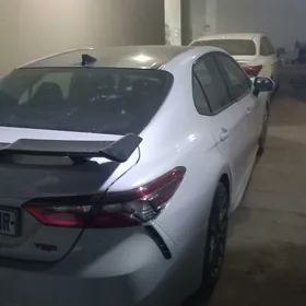 Toyota Camry 2022